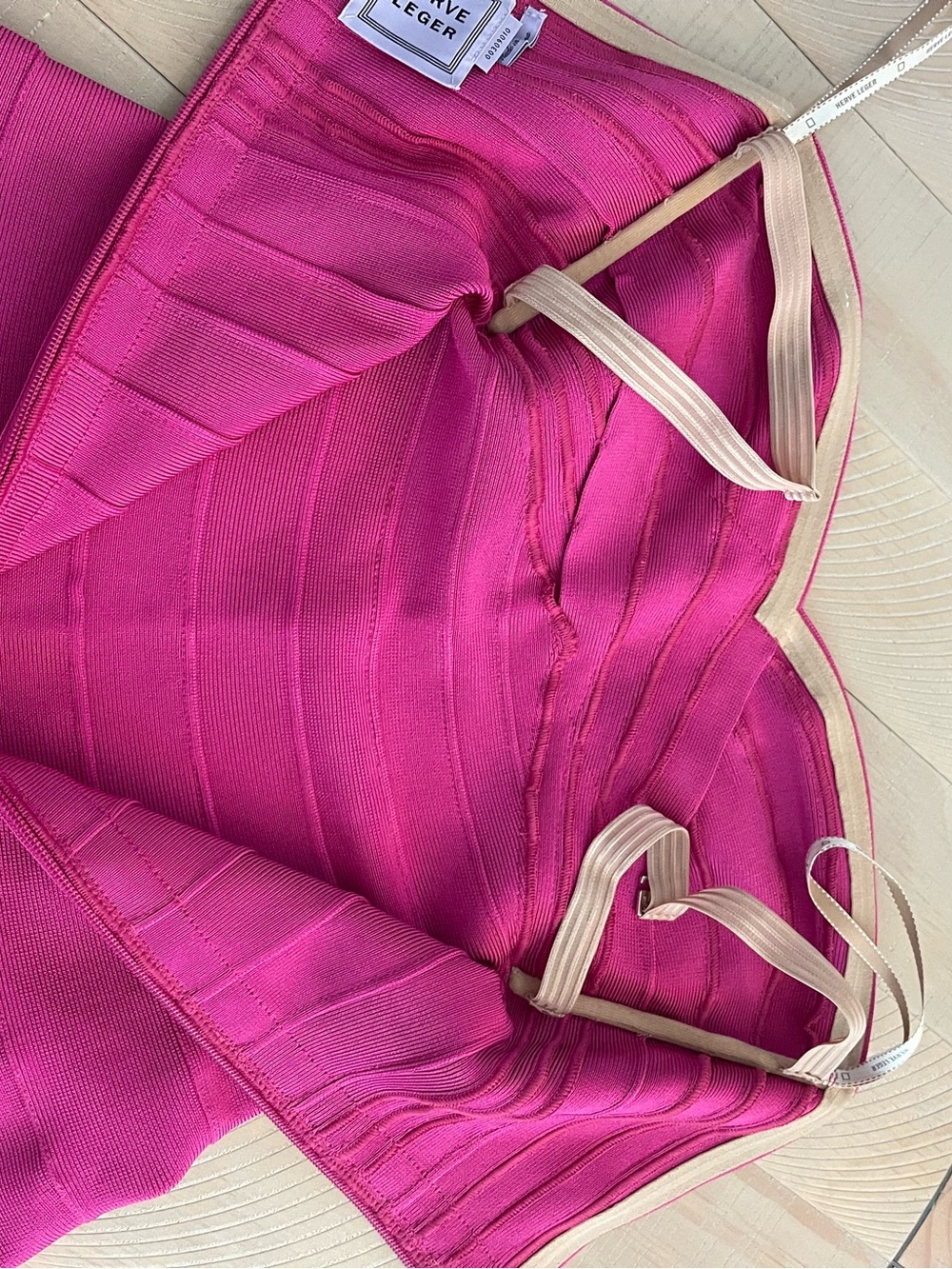 Herve Leger Fuchsia Strapless Bandage Skater Dress - Picture 5 of 8